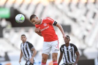 Botafogo perde para o Internacional
