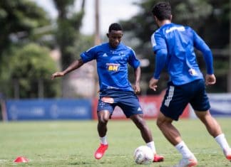 Colombiano Angulo pronto para voltar ao Cruzeiro Colombiano Angulo