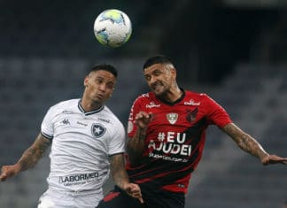 Botafogo mais uma vez deixa escapar vitória no final: 1 x 1 com Atlético (PR) Atlético (PR) e Botafogo ampatam