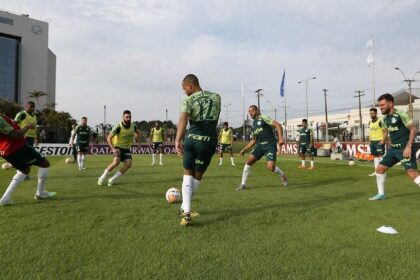 Palmeiras enfrenta o Guarani (PAR)