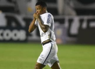 Santos vence o Atlético (MG) com mais uma grande atuação de Marinho Santos vence Altetico MG