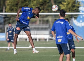 Na zona de rebaixamento da Série B, Cruzeiro enfrenta CRB em Minas Trino da Toca da Raposa