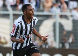 Bahia mira volante Elias Elias