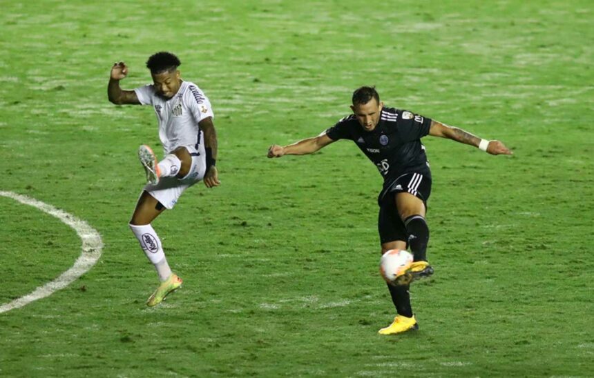 Santos empara com o Olimpia