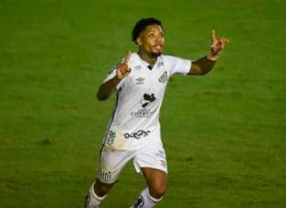 Marinho, o ‘homem do Peixe’, vive grande fase no clube paulista Marinho