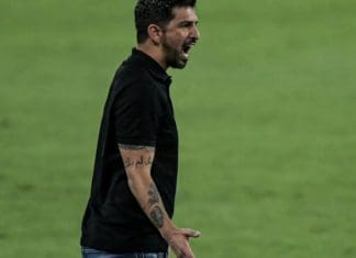 Auxiliar técnico do Botafogo pede à torcida: tenham fé! Emiliano Díaz