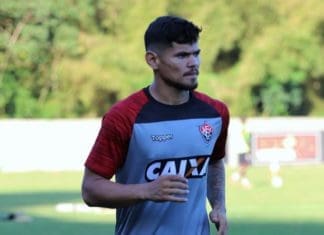 Vitória terá retorno de Léo Ceará contra o Cruzeiro no Barradão Léo Ceará