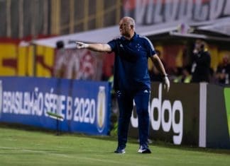 Cruzeiro de Felipão tem nas bolas aéreas o ponto forte Felipão