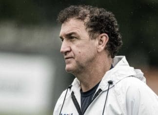 Cuca satisfeito com reestreia pelo Atlético (MG) Cuca