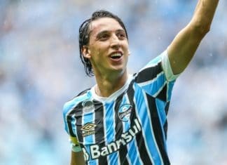 Geromel continuará de fora contra o Palmeiras nesta sexta-feira Geromel