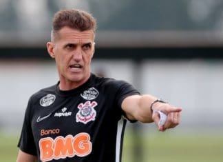 Permanência de Mancini é questionada por setores do Corinthians Vagner Mancini