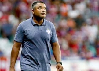 Após início de trabalho animador, Roger Machado enfrenta pressão no Internacional Roger Machado