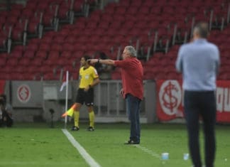 Técnico Abel Braga é demitido por clube suíço no dia de seu aniversário Abel Braga