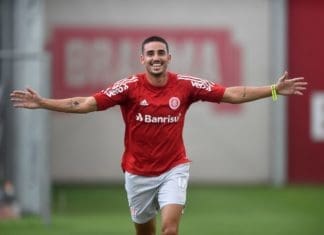 Artilheiro Thiago Galhardo está de saída do Internacional Thiago Galhardo