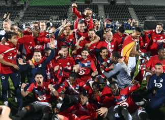 Lille supera o PSG e conquista o quarto título francês de sua história Lille Campeão