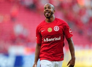 Recuperado de lesão na coxa, Patrick é relacionado para jogo contra o Sport Patrick