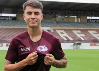 Santos encaminha contratação do meio-campista Vinícius Zanocelo Vinícius Zanocelo