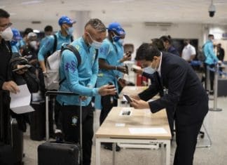 Brasil enfrenta o Paraguai e jogadores deverão divulgar manifesto sobre a Copa América Seleção Brasileira chega ao Paragua