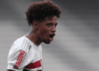 São Paulo quita última parte de dívida com o Dynamo Kiev por Tchê Tchê Tchê Tchê