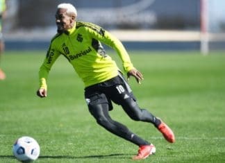 Mais tranquilo depois de fim de jejum no Brasileirão, Inter recebe o Olimpia pela Libertadores Treino do Internacional