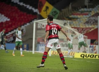 Flamengo volta à carga por público em seus jogos Michael
