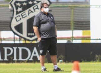 Guto Ferreira pede desculpas à torcida pela atuação do Ceará contra o Corinthians Guto Ferreira