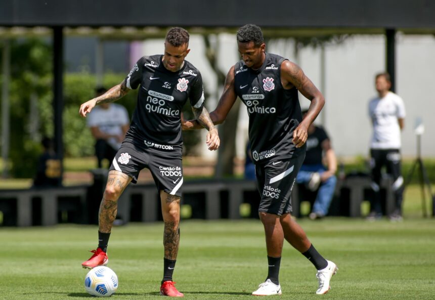 Luan e Jô (Foto: Rodrigo Coca / Agência Corinthians)