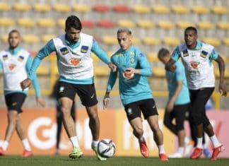 Duelo de oposto nas Eliminatórias entre Brasil e Venezuela, em Caracas Treino da Seleção Brasileira (Foto: Lucas Figueiredo / CBF)