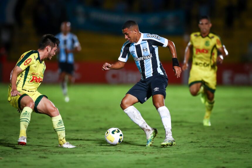 Grêmio é superado pelo Mirassol