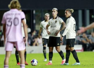 Vasco estreia time titular contra a Portuguesa