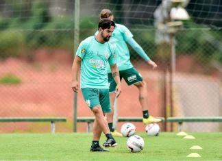 Reforçado por cinco jogadores América estreia no estadual