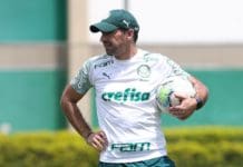 Após desastre contra a LDU, Abel ainda não sabe se usará equipe mista contra o Cruzeiro Abel Ferreira