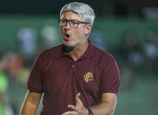 Bola parada é o terror do Santos no Paulistão