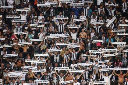 Torcida do Botafogo no Nilton Santos