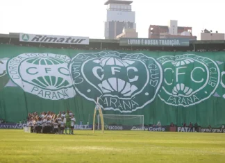 Coritiba recebe o Vasco no Couto Pereira