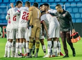Vitória encara o Botafogo (SP) de olho na ponta da Série B
