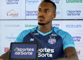 Zagueiro do Bahia sofre acidente na Região Metropolitana de Salvador