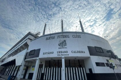 Vila Belmiro vive dia de tranquilidade