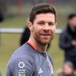 Xabi alonso as Leverkusen Trainer