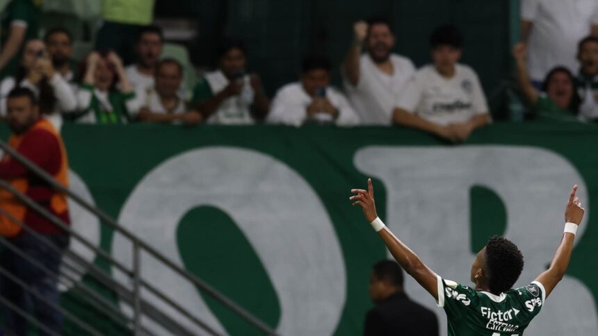 Estevão se despede do Palmeiras com goleada