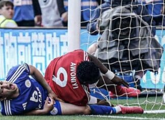 FIFA testará nova tecnologia de impedimento e câmeras corporais no Mundial de Clubes Taiwo Awoniyi injury