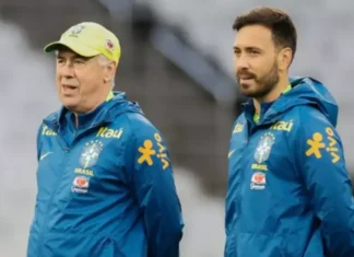 Revolução no Fogão: filho de Ancelotti como técnico divide opiniões Carlo Ancelotti e o filho Davide