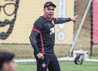 Jair Ventura e os desafios para evitar a queda do Vitória Jair Ventura