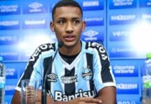 Grêmio recusa proposta turca por atacante André Henrique André Henrique