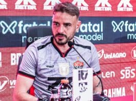 De volta ao Vitória, goleiro Gabriel será titular no clássico Gabriel