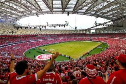 Torcedores do Inter viram o time perder em casa na estreia no Brasileirão